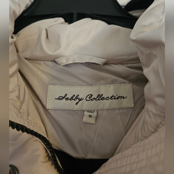 Women's Long Puffer Coat - Beige - Picture 3 of 3